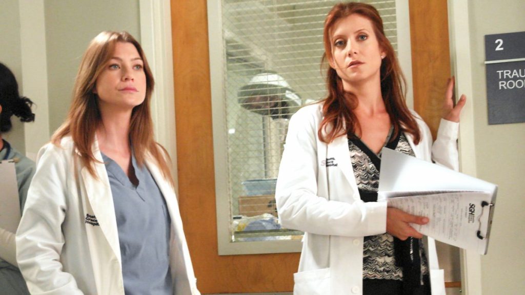 Still of Meredith (played by Ellen Pompeo) and Addison (played by Kate Walsh) from Grey's Anatomy